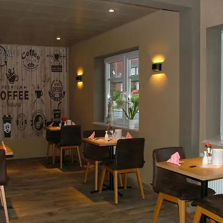 Thule Hotel 3*