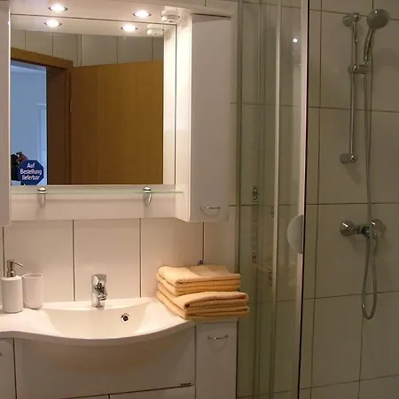 Thule Hotel 3*